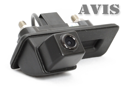 CMOS штатная камера заднего вида AVIS Electronics AVS312CPR (#123) для SKODA FABIA/ OCTAVIA/ ROOMSTER/ SUPERB/ YETI, интегрированная с ручкой багажника