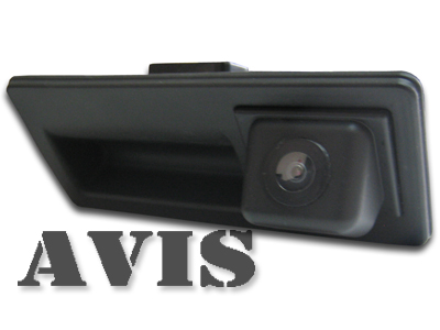 CCD штатная камера заднего вида AVIS AVS321CPR (#003) для VOLKSWAGEN JETTA VI (2011-...)- PASSAT- TIGUAN (2008-...)- TOUAREG II (2010-...)- TOURAN (2010-...), интегрированная с ручкой багажника