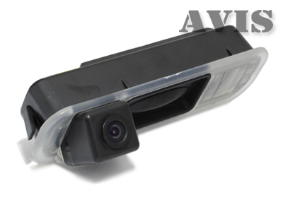 CCD штатная камера заднего вида AVIS AVS321CPR (#015) для FORD FOCUS III (2011-...), интегрированная с ручкой багажника